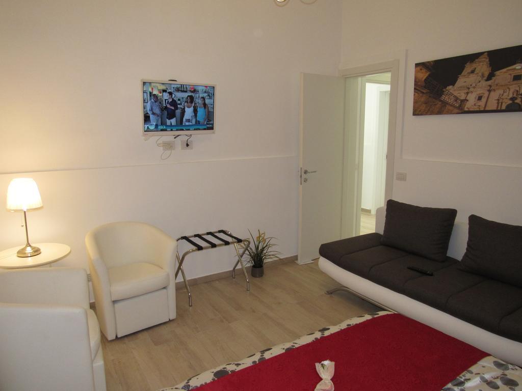 La Voce Del Violino Bed & Breakfast Ragusa Oda fotoğraf