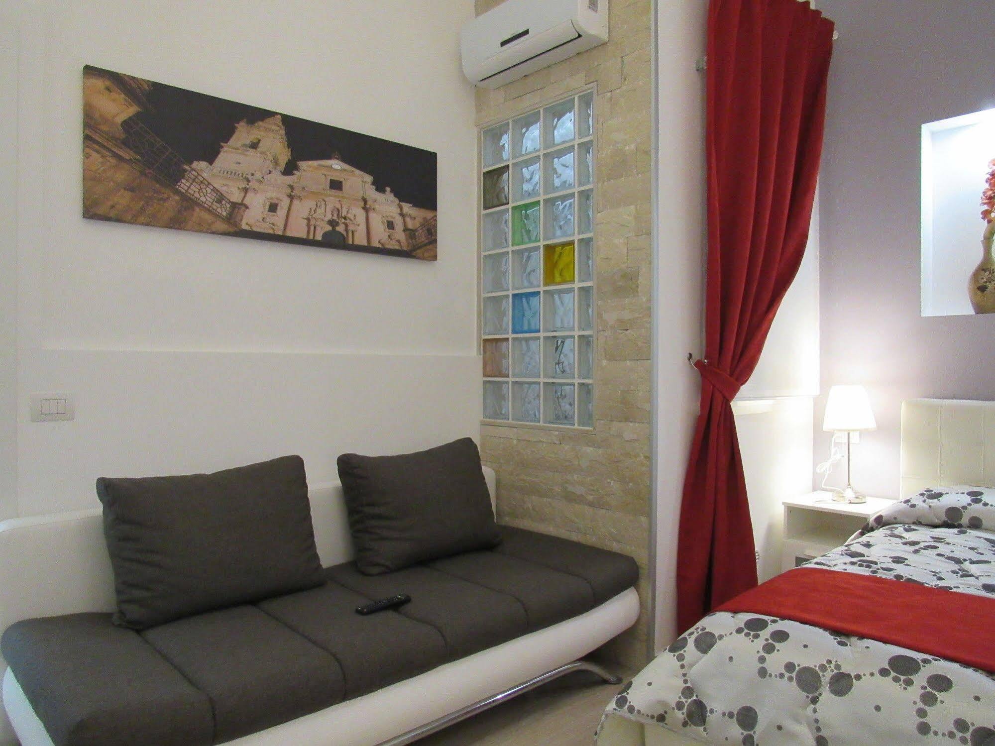 La Voce Del Violino Bed & Breakfast Ragusa Dış mekan fotoğraf