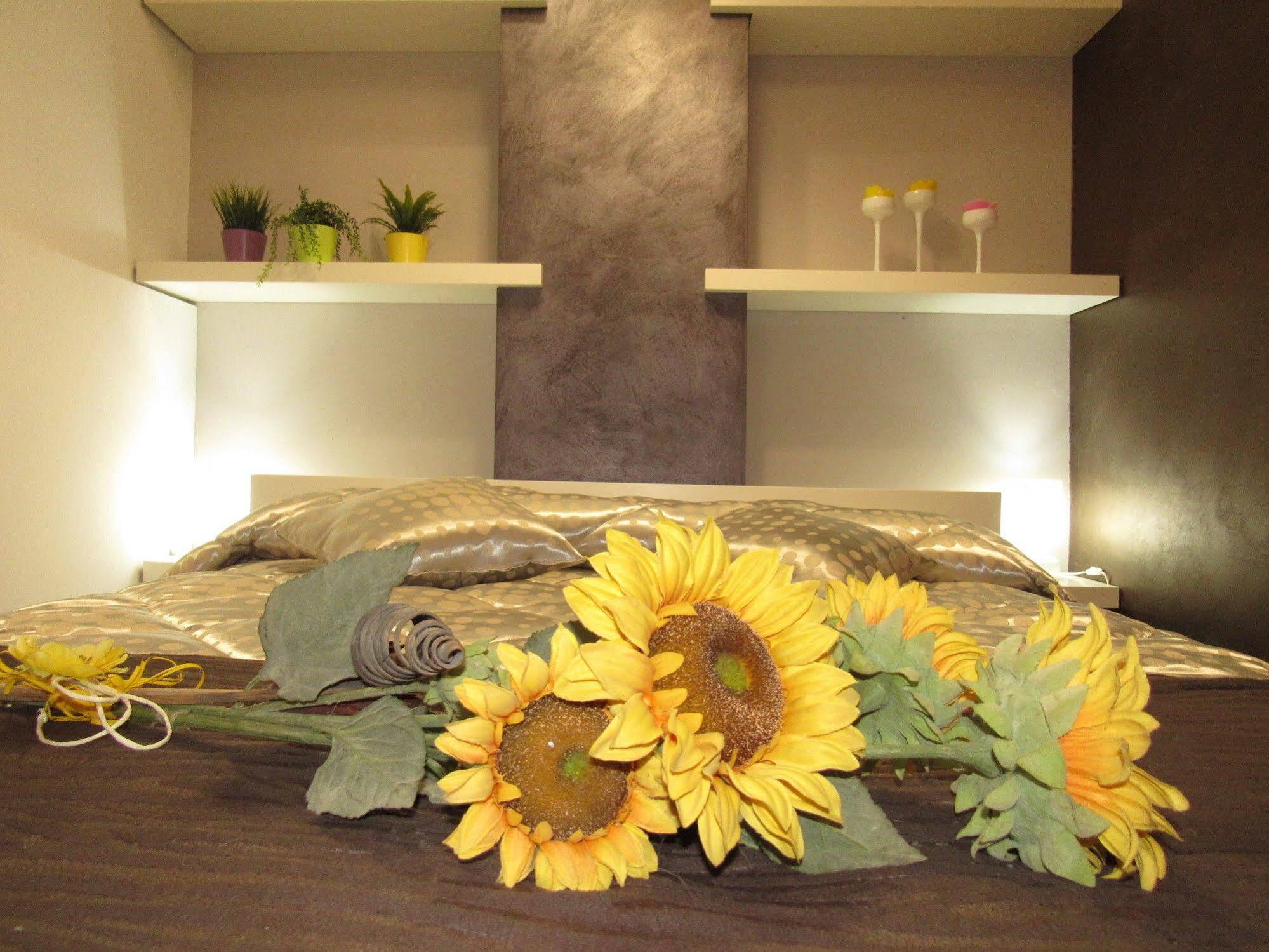 La Voce Del Violino Bed & Breakfast Ragusa Dış mekan fotoğraf